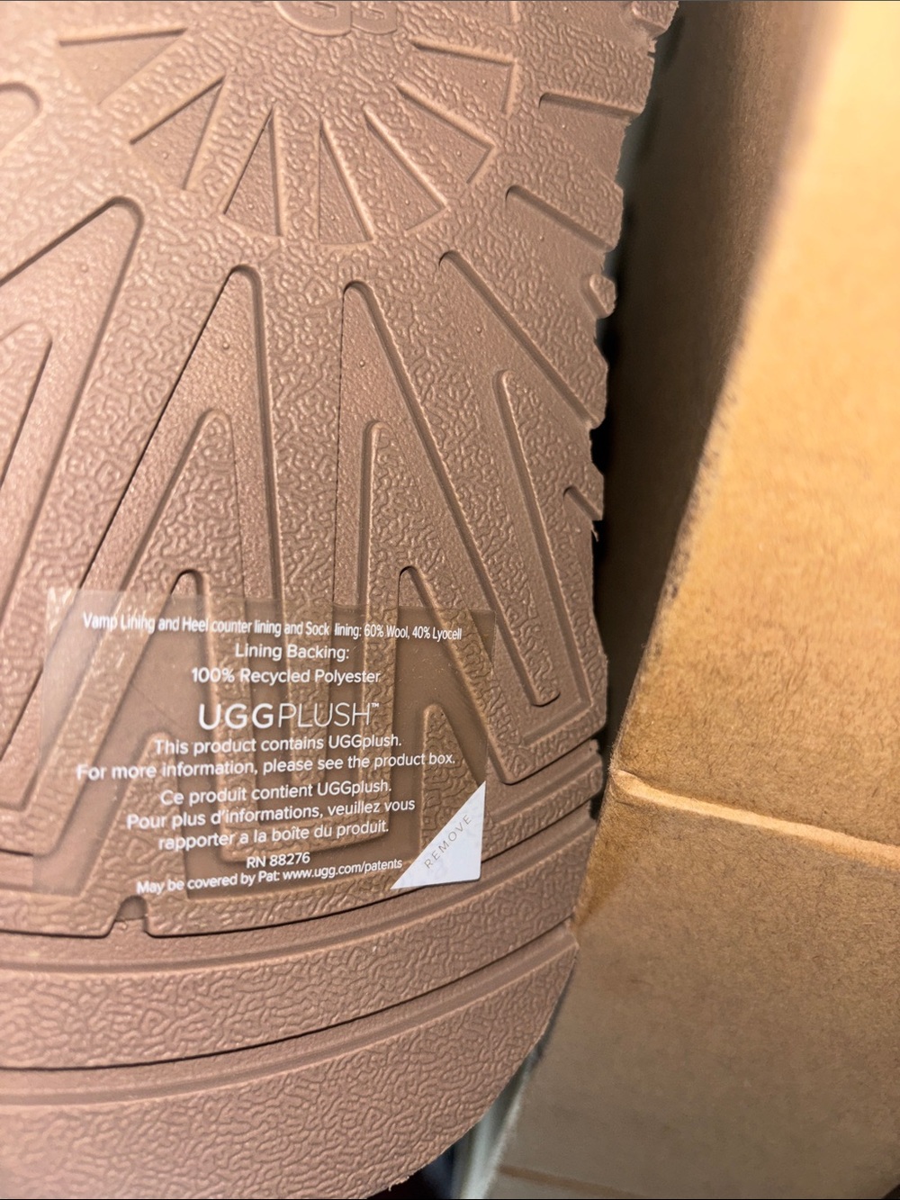Ugg - Picture 12 of 16